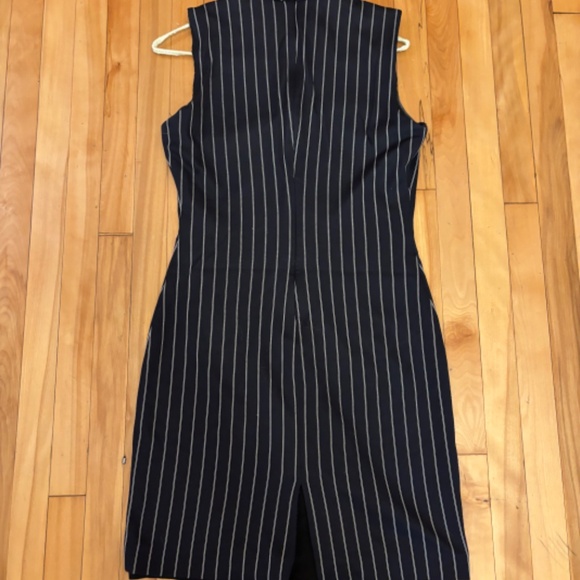 Judith & Charles - dress - Picture 3 of 5